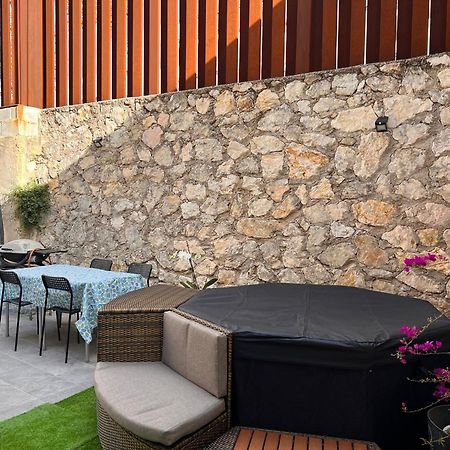 הוילה Montichelvo Casa Del Pueblo מראה חיצוני תמונה